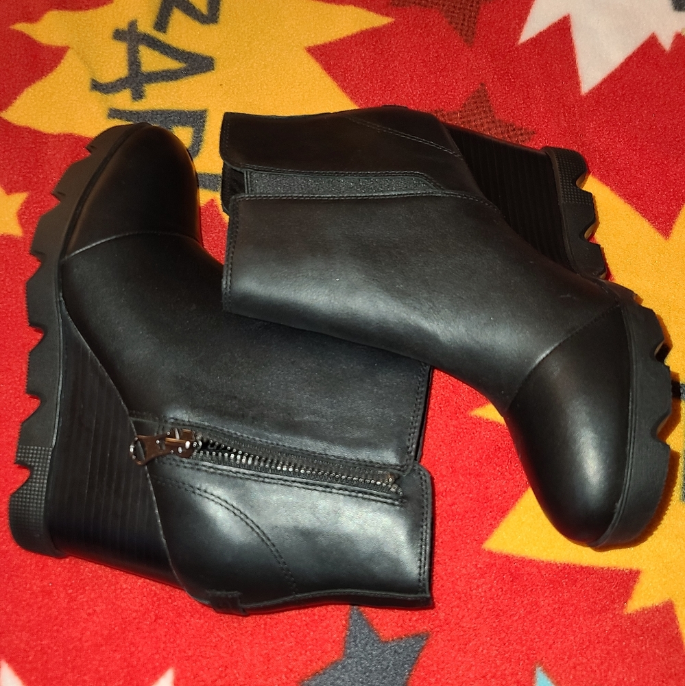 Sorel Booties - Picture 8 of 13